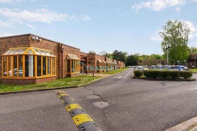 Local d'activités - 302 m²