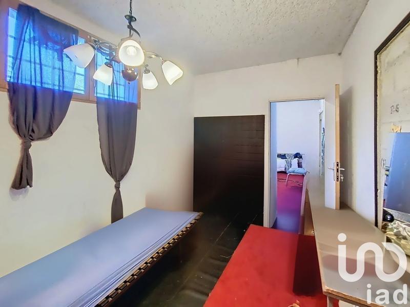 Maison - 300 m² - 4 pièces