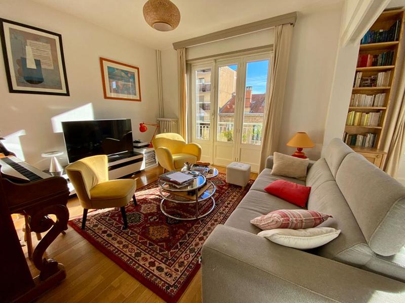 Appartement - 87 m² - 4 pièces