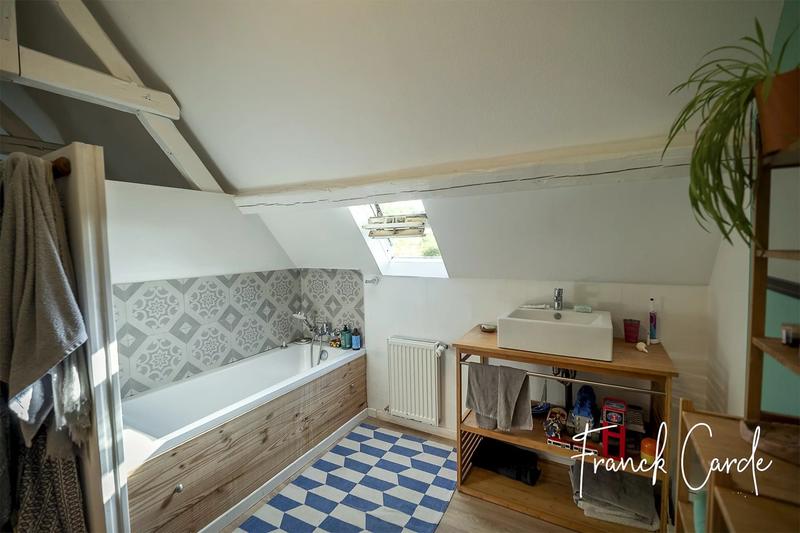 Maison - 94 m² - 4 pièces