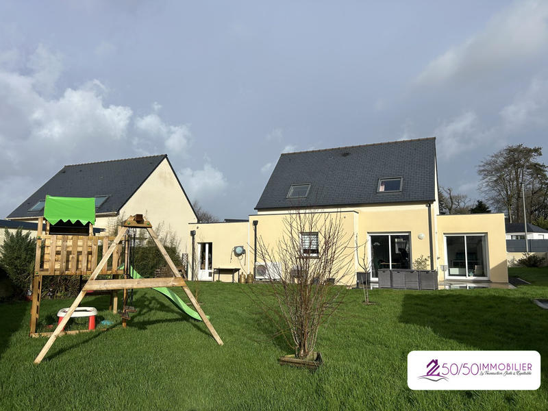 Maison - 102 m² - 5 pièces