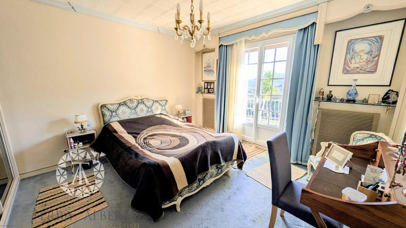 Villa - 158 m² - 6 pièces