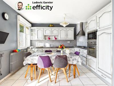 Pavillon - 153 m² - 6 pièces