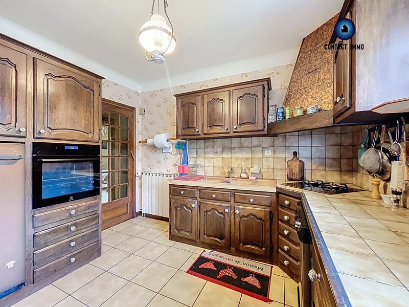 Maison traditionnelle - 190 m² - 6 pièces