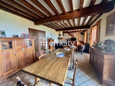 Maison - 176 m² - 7 pièces