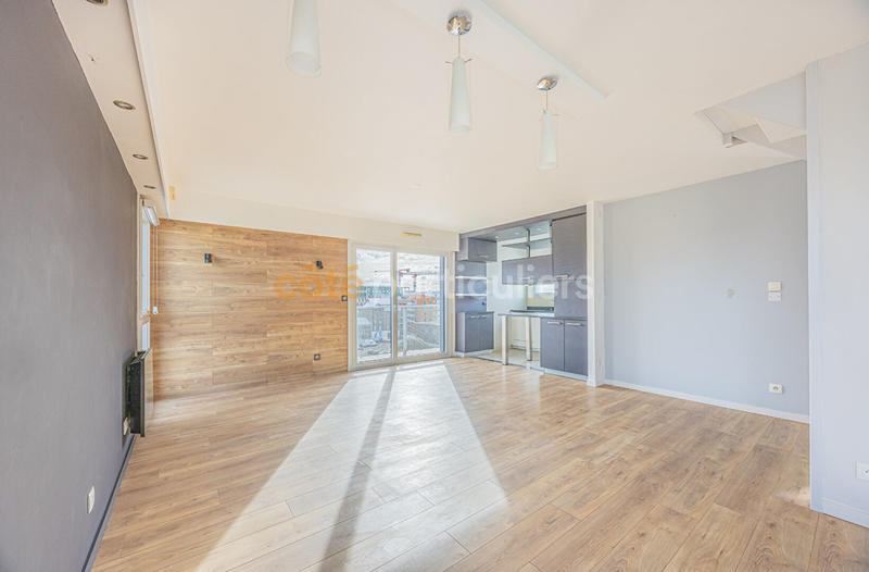 Appartement - 93 m² - 4 pièces