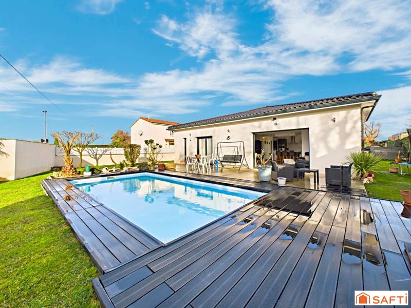 Maison - 120 m² - 5 pièces