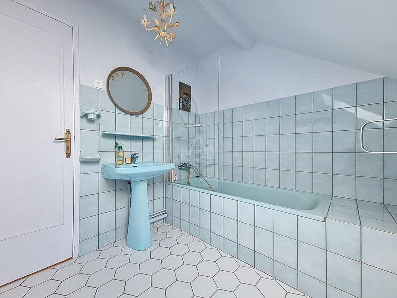 Maison - 575 m² - 16 pièces