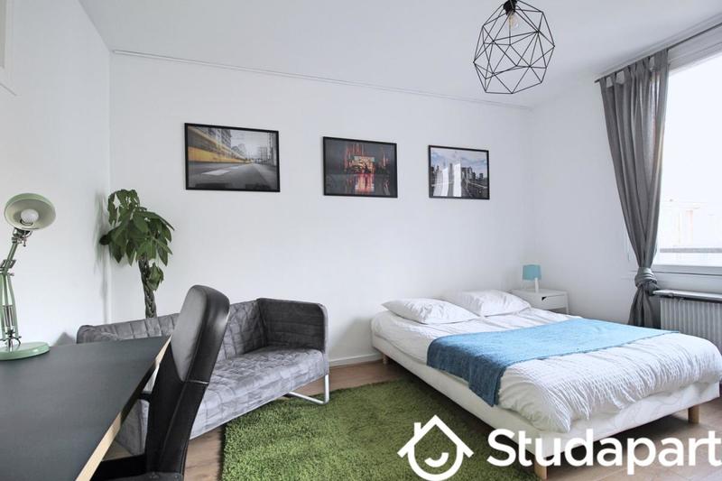 Chambre - 11 m² - 1 pièce