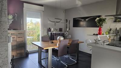 Maison - 102 m² - 4 pièces