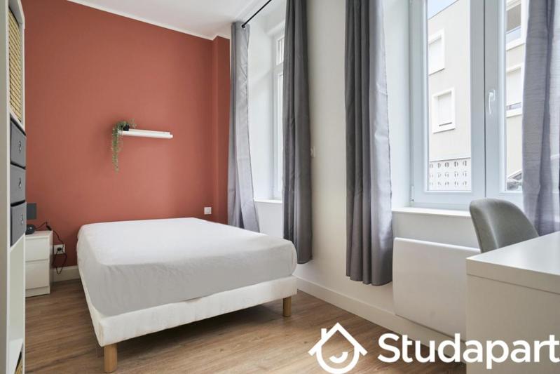 Chambre - 11 m² - 1 pièce