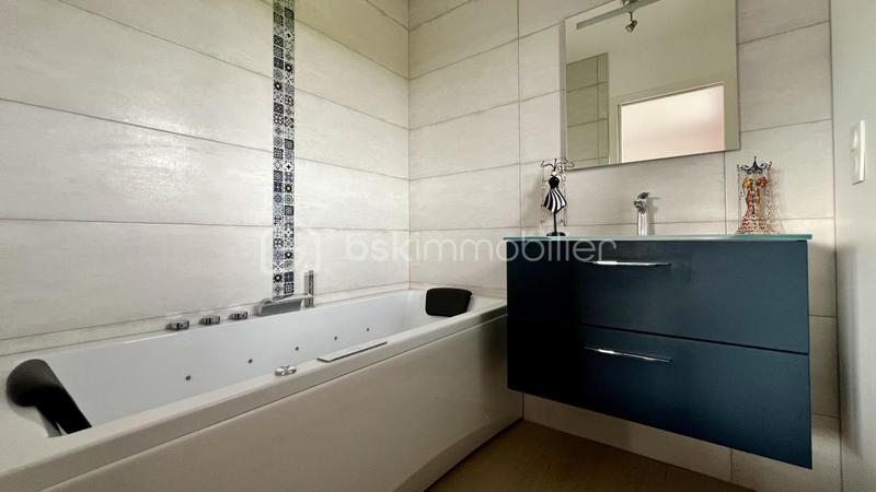 Maison - 190 m² - 6 pièces