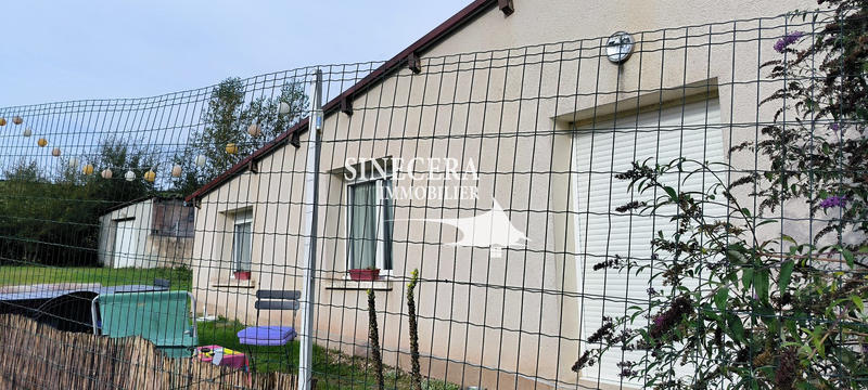 Maison - 450 m² - 20 pièces