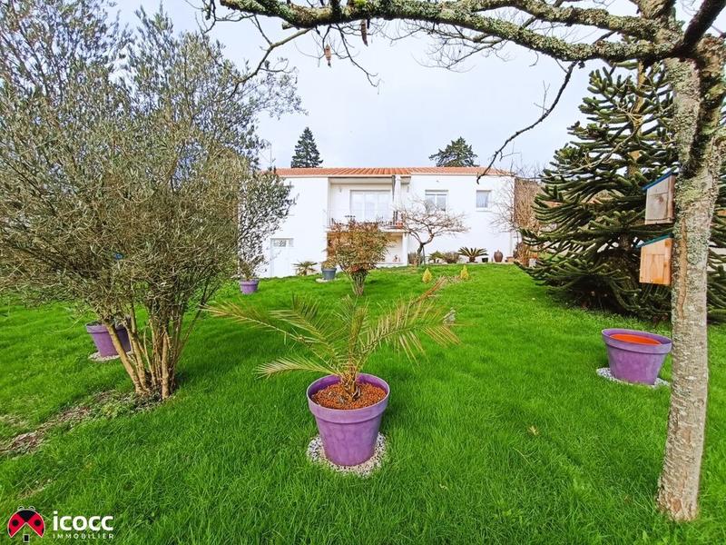 Maison - 102 m² - 5 pièces