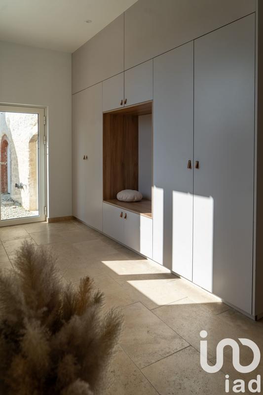 Maison - 277 m² - 7 pièces