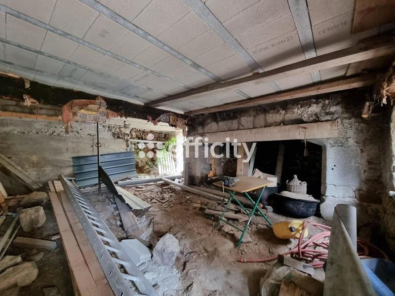 Maison - 200 m² - 4 pièces