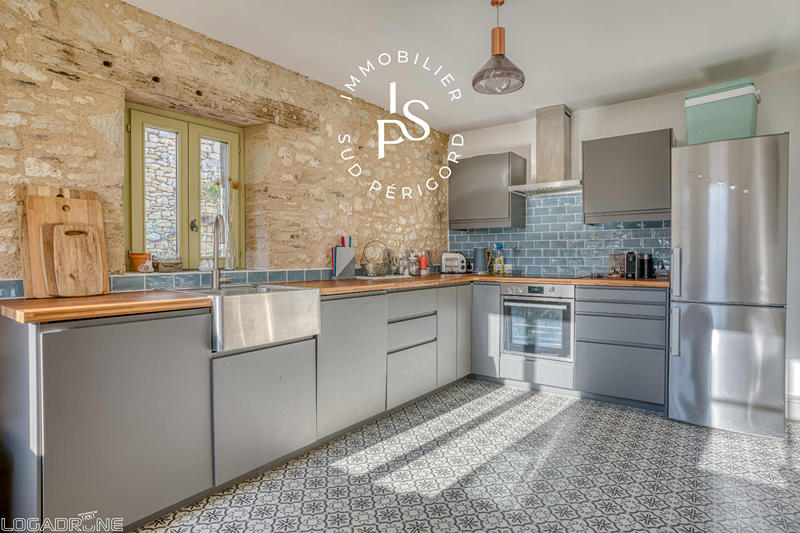 Maison - 155 m² - 6 pièces