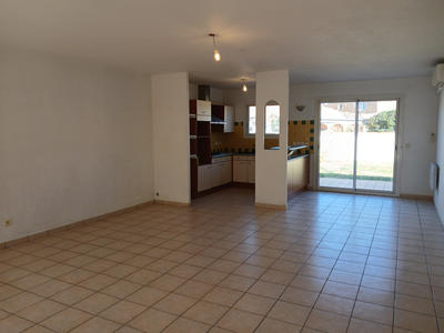 Maison - 104 m² - 4 pièces