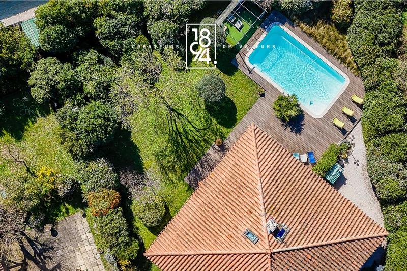 Maison d'architecte - 141 m² - 5 pièces