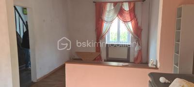 Maison - 87 m² - 6 pièces