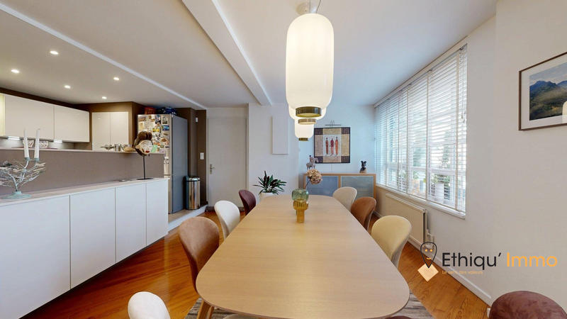 Maison - 171 m² - 5 pièces