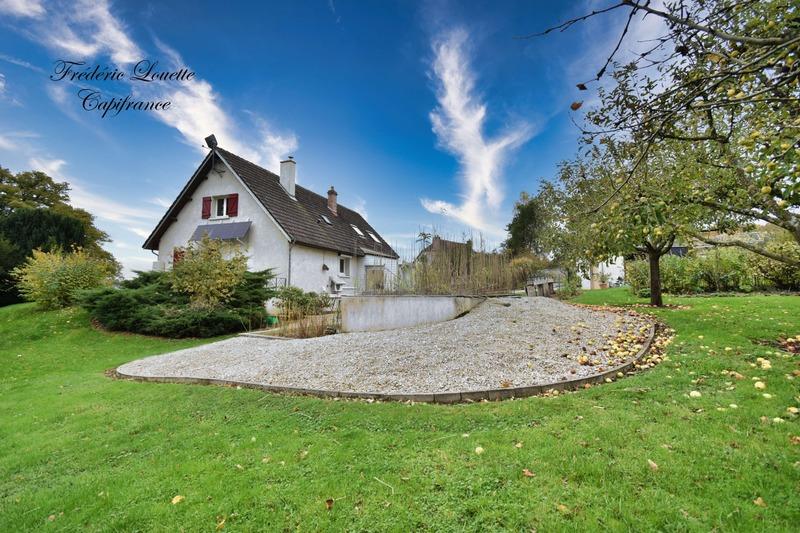 Maison - 211 m² - 6 pièces