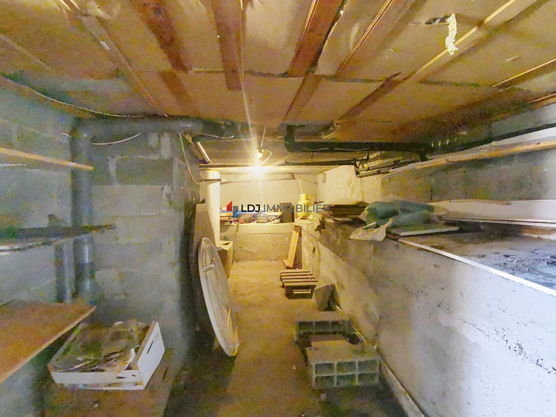 Maison - 97 m² - 5 pièces