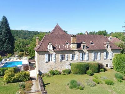 Demeure - 570 m² - 17 pièces