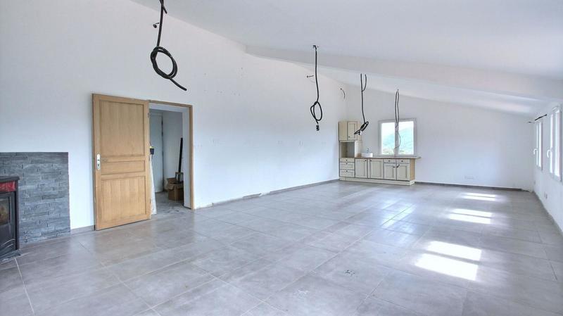 Villa - 270 m² - 9 pièces