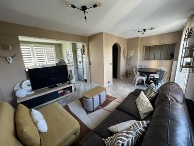 Maison - 96 m² - 5 pièces