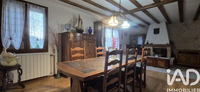 Maison - 93 m² - 4 pièces