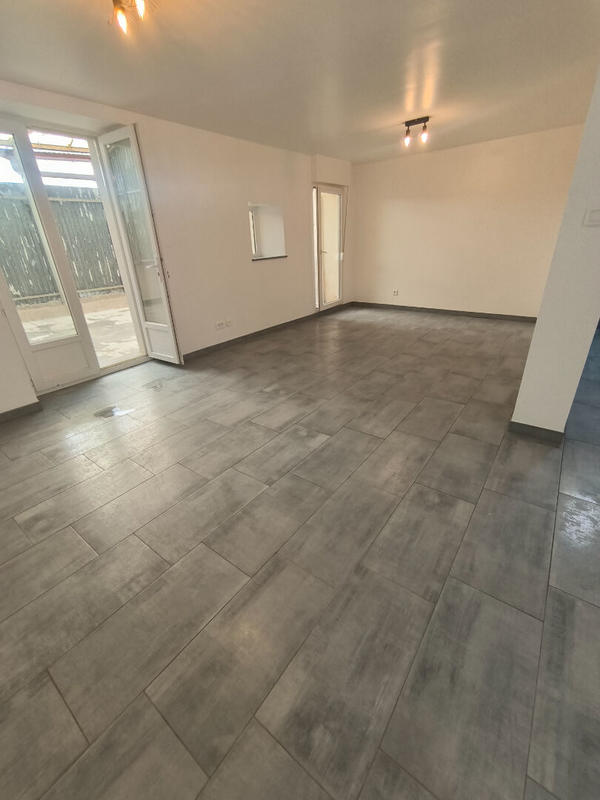 Maison - 102 m² - 5 pièces