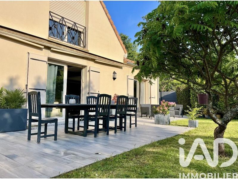 Maison - 177 m² - 7 pièces