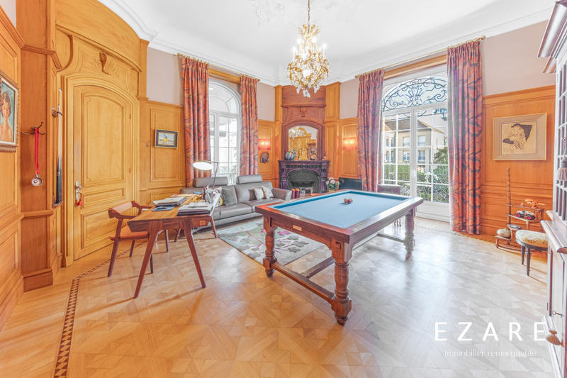 Appartement - 352 m² - 7 pièces