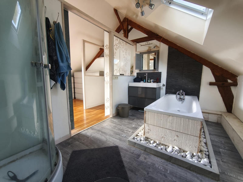 Mas - 236 m² - 8 pièces