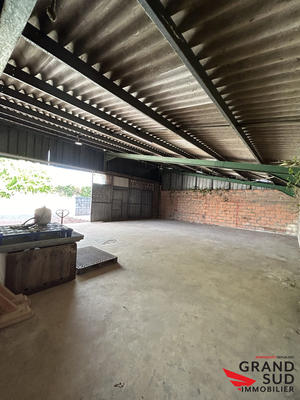 Maison - 460 m² - 10 pièces