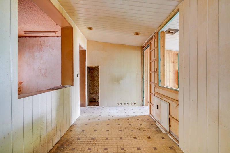 Immeuble - 102 m² - 7 pièces