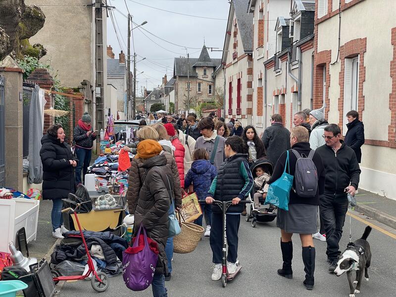 Vide grenier et fête des plantes