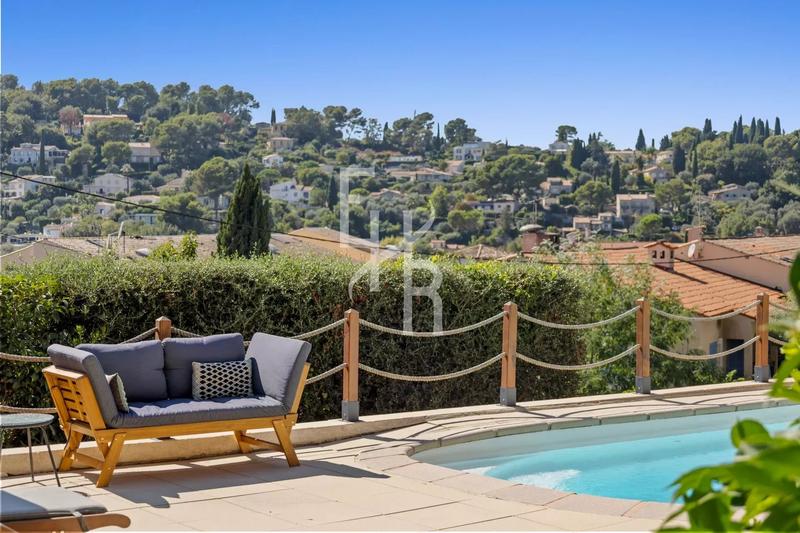 Villa - 204 m² - 7 pièces