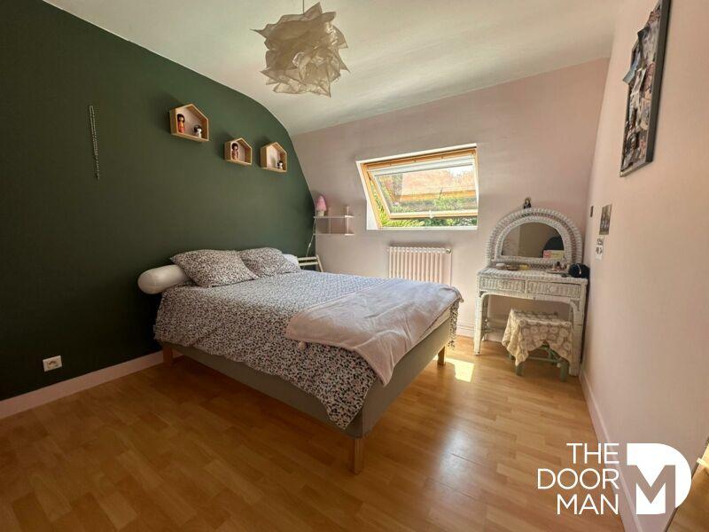 Maison - 264 m² - 10 pièces