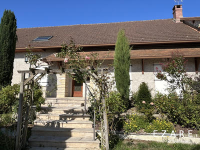 Maison - 200 m² - 7 pièces