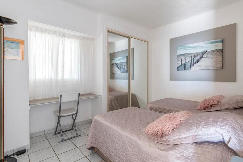 Maison - 233 m² - 8 pièces