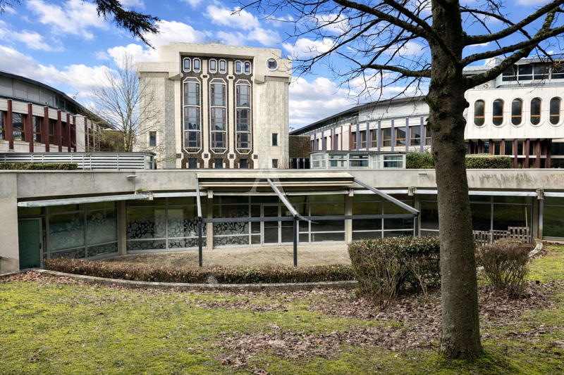 Local commercial - 700 m²