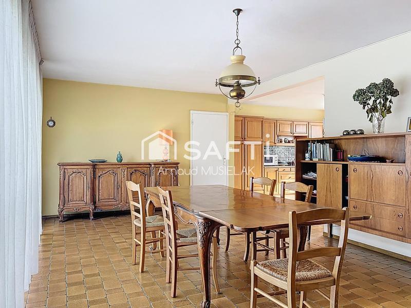 Maison - 159 m² - 6 pièces