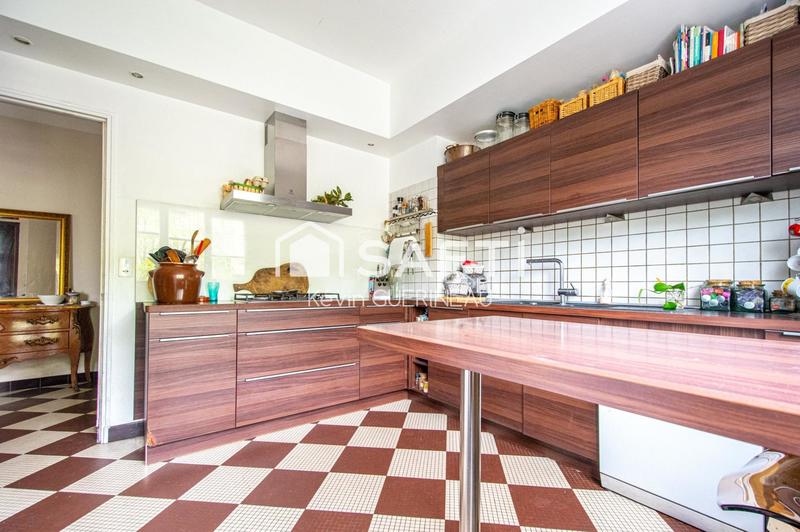 Maison - 174 m² - 6 pièces