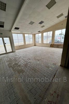 Local commercial - 280 m²