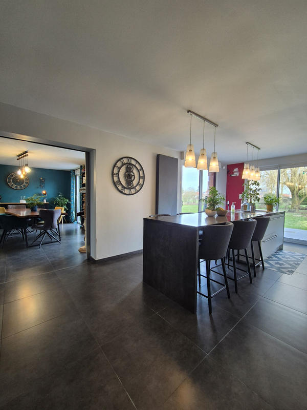 Maison - 160 m² - 7 pièces