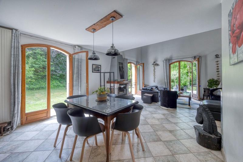 Maison - 154 m² - 7 pièces