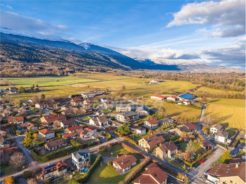 Maison - 230 m² - 6 pièces