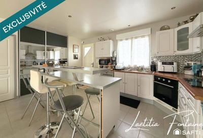 Maison - 93 m² - 4 pièces